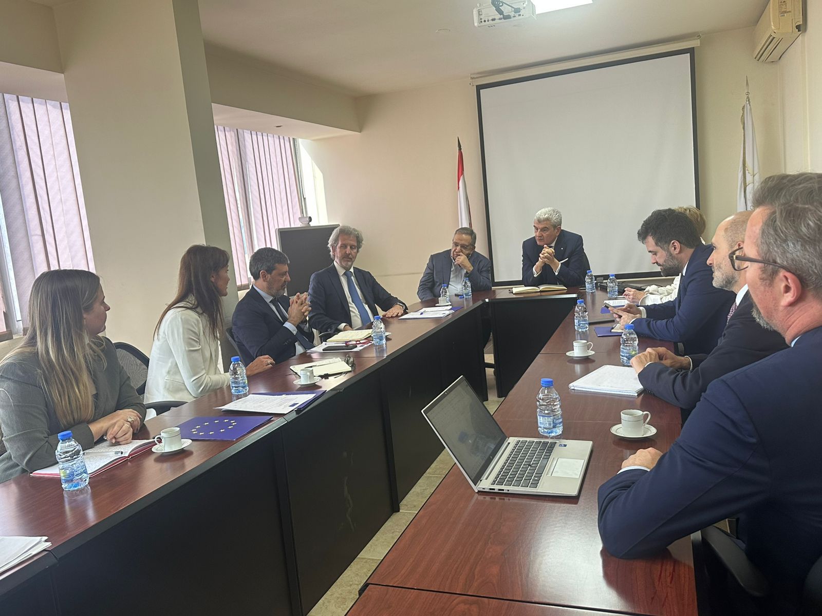 WhatsApp-Image-2025-06-04-at-09-39-57-(3).jpeg WhatsApp-Image-2025-06-04-at-09-39-57-(3).jpeg