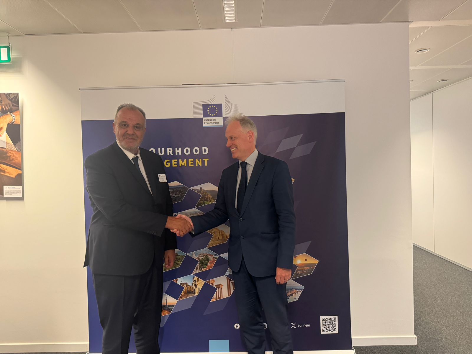 WhatsApp-Image-2024-06-07-at-10-14-07-(1).jpeg WhatsApp-Image-2024-06-07-at-10-14-07-(1).jpeg